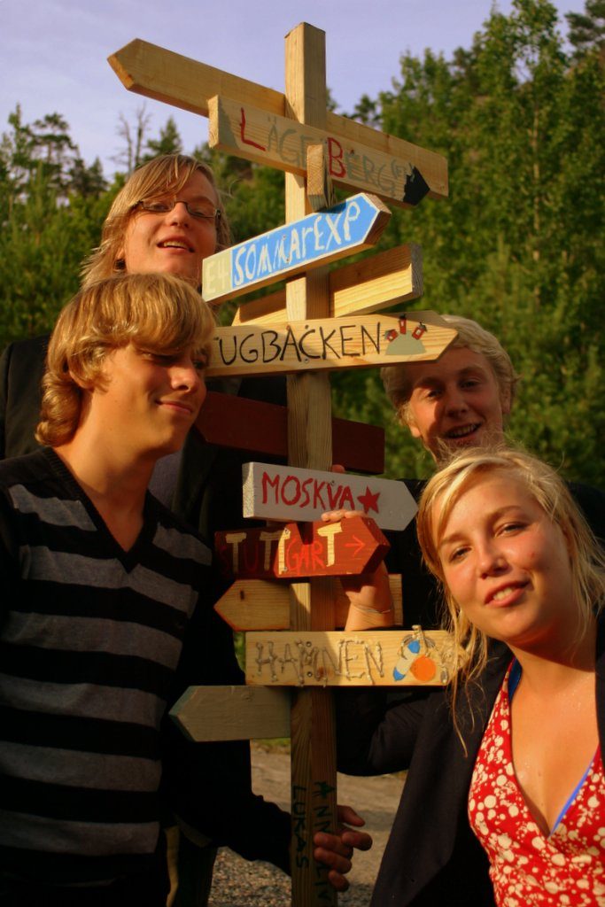 Lasparna Lukas Lyrestam, Isak Andersson, Jacob Arén och Anna Livia Helander med sitt laspprojekt – en vägvisare – i mitten av 00-talet.
